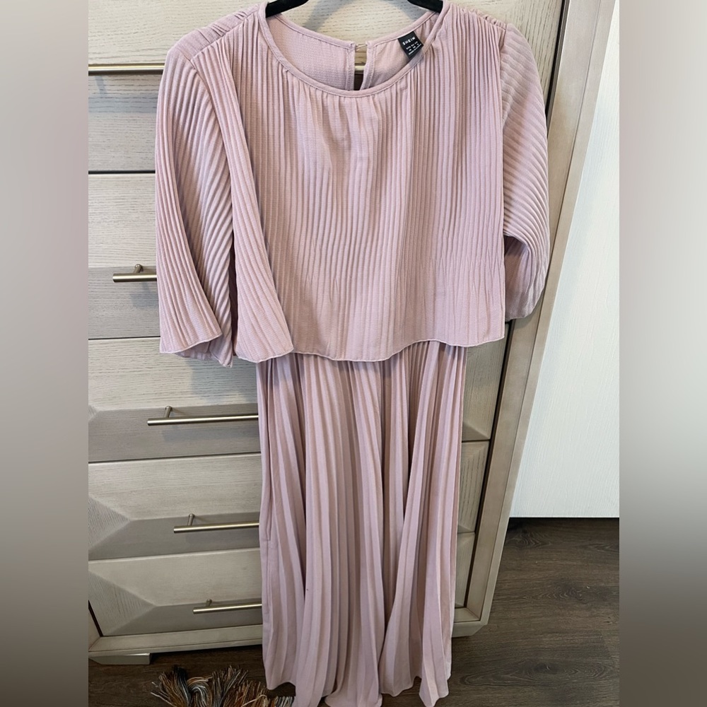Pleated maxi dress